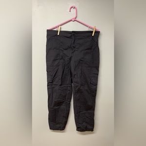 Women’s L Social Standard capri pants